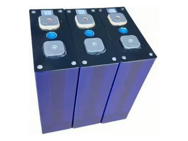 Gotion LFP42100140 67Ah 3.2V prismatic LiFePO4 cell